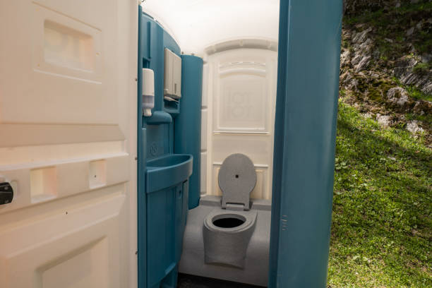 Portable Toilet Options We Offer in Smith Mills, MA